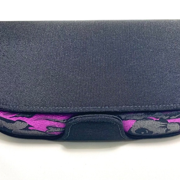 Clutch/Purse in Black and Purple with Snap - Picture 5 of 7